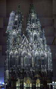 %_tempFileNamedom%20gekachelt%